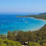 Evasion Ensoleillee Ile De Porquerolles Superbe T3 Hyères